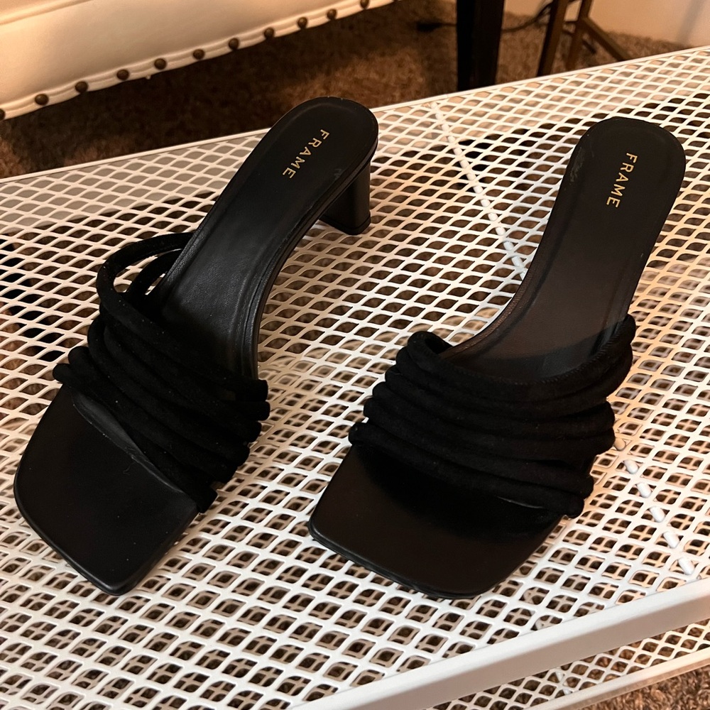 Frame Denim Black Heeled Shoes with Plush Straps